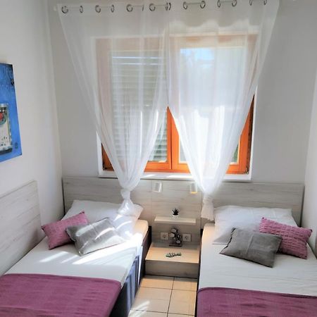 Apartments Riba Віс Екстер'єр фото