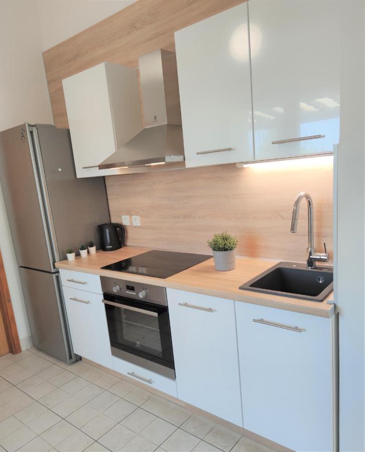 Apartments Riba Віс Екстер'єр фото