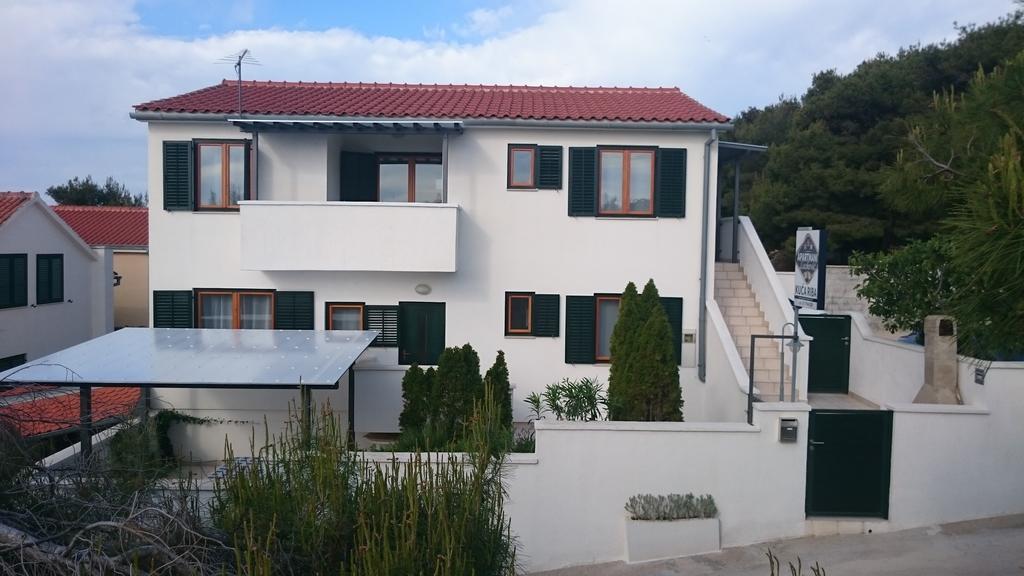 Apartments Riba Віс Екстер'єр фото